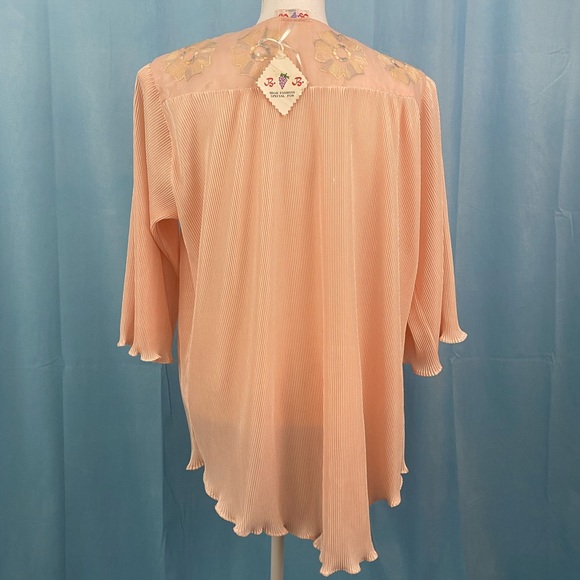 NWT B•B• baby pink crinkle lace embroidered open front Pomona top - Picture 5 of 7